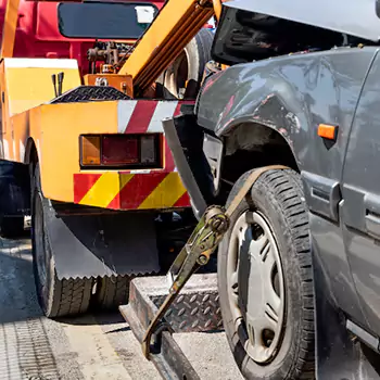 Wheel Lift Tow Truck in Troutdale, OR